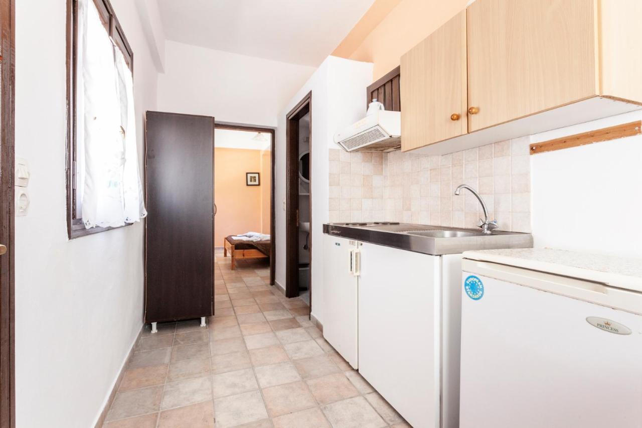 One Bedroom Apartment With Kitchenette# 12 A Raches  Esterno foto